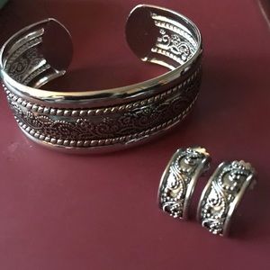 Lia Sophia Jewelry - Lia Sophia Navajo bangle and earrings Lia Sophia Jewelry - Lia Sophia Navajo bangle and earrings